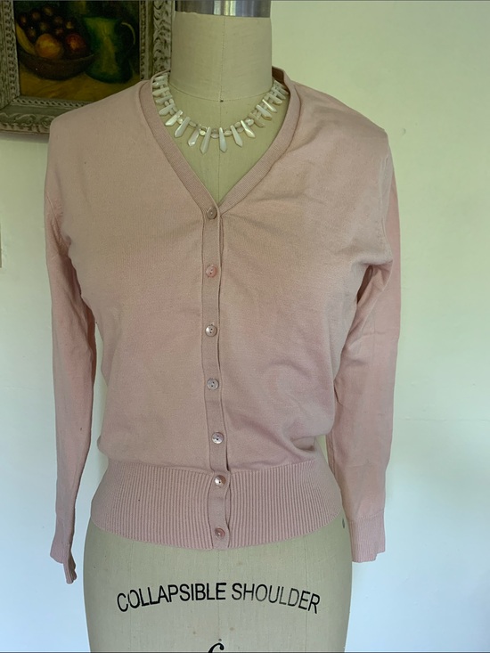 august silk Sweaters - August Silk brand Women's Light Pink V-Neck Button Cardigan Sweater